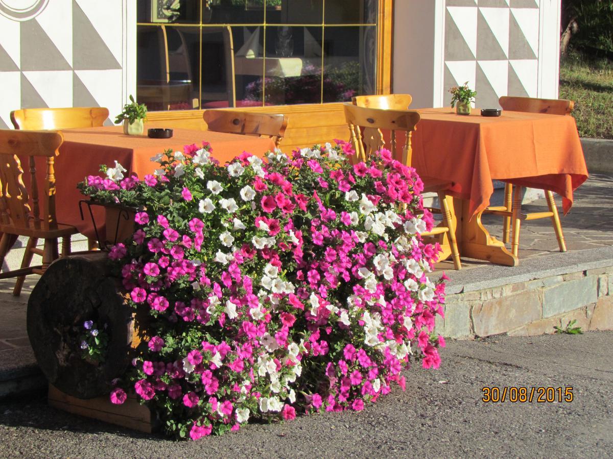 Hotel Duc De Rohan Livigno Exterior foto
